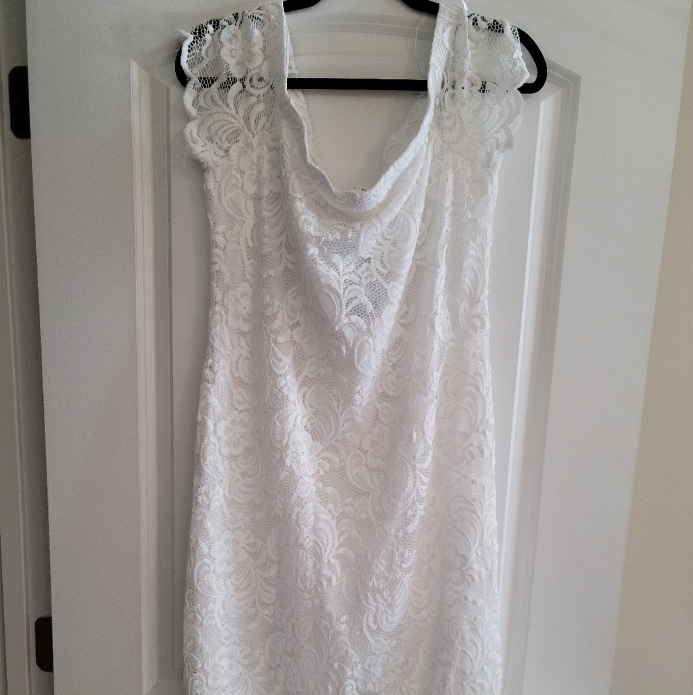 White lace off shoulder dress